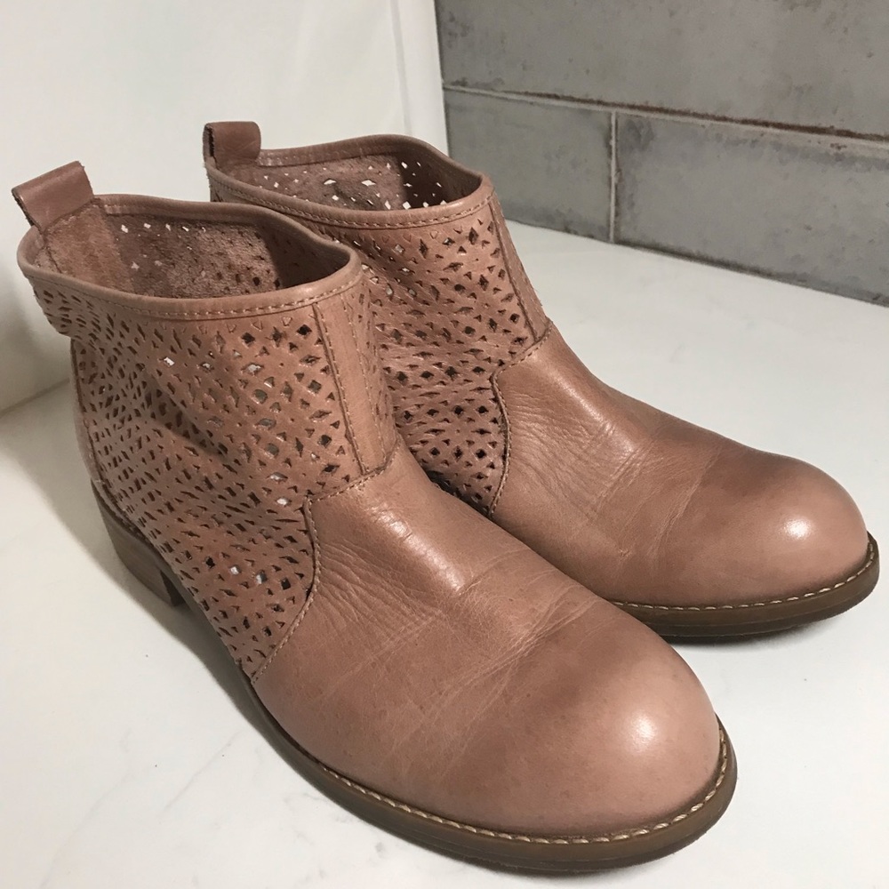 Hush Puppies Pink Ankle Boots